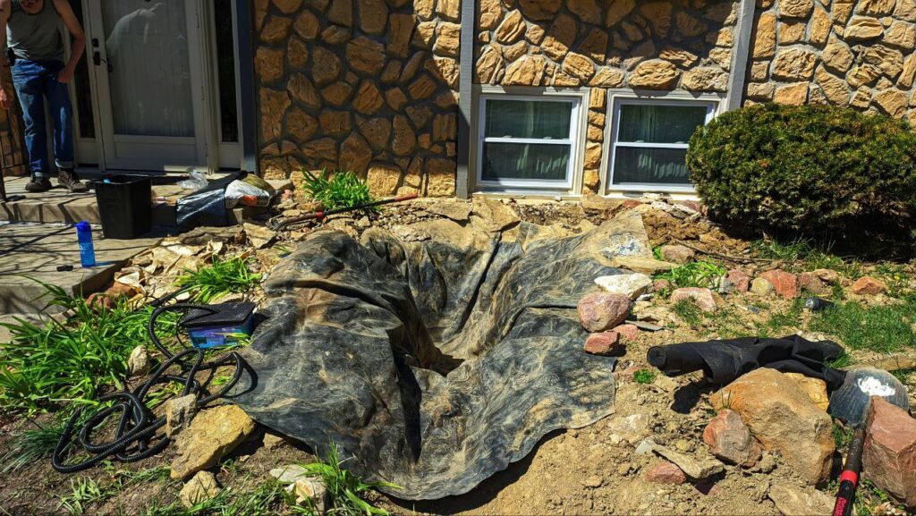 Backyard pond Landscaping USA 4